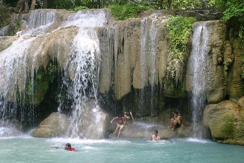Waterfall photograph for Dorayaki