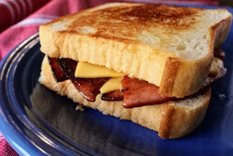 Sandwich photograph for Fried bologna sandwich