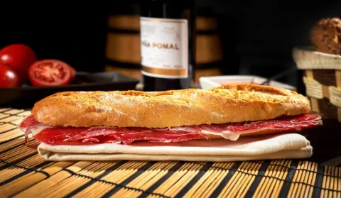 Sandwich photograph for Bocadillo de jamon