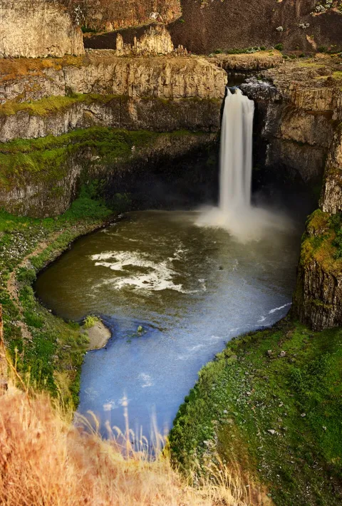 Waterfall photograph for Oklahoma onion burger