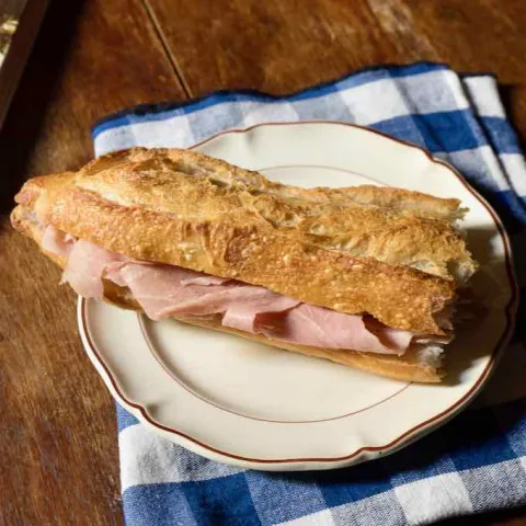 Sandwich photograph for Jambon beurre