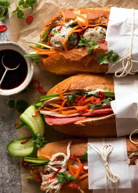 Sandwich photograph for Banh mi