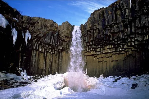 Waterfall photograph for Chicken shawarma sandwich