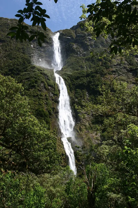 Waterfall photograph for Brioche con gelato